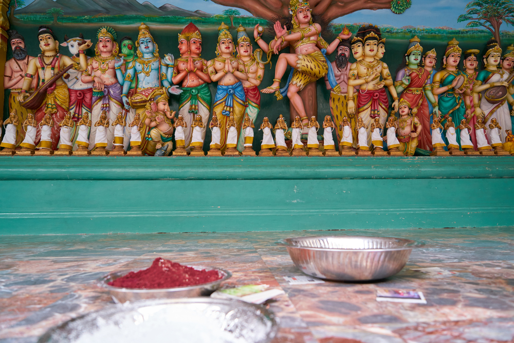 offerings plates statues 1